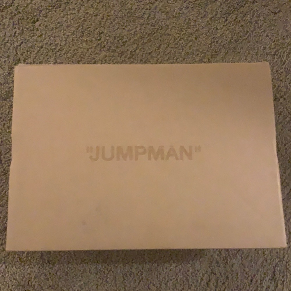 Off-White Jordan 1s “Chicago”